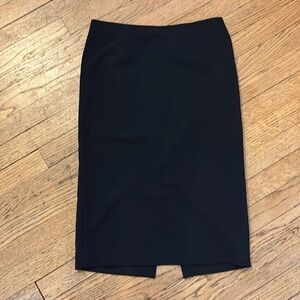 Theory pencil skirt size 6 (fits like a 4)